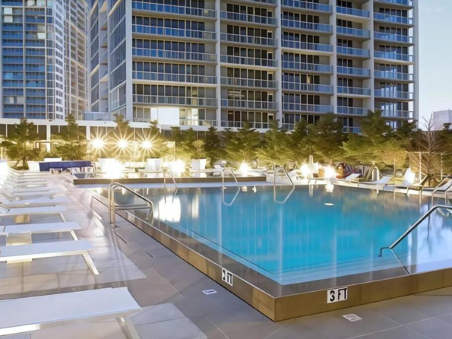 W Hotel Luxury High Rise Miami Bagian luar foto